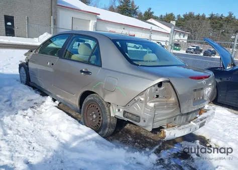 2007 Honda Accord 2.4 Vp z USA, uszkodzony, nr VIN 1HGCM56147A083694